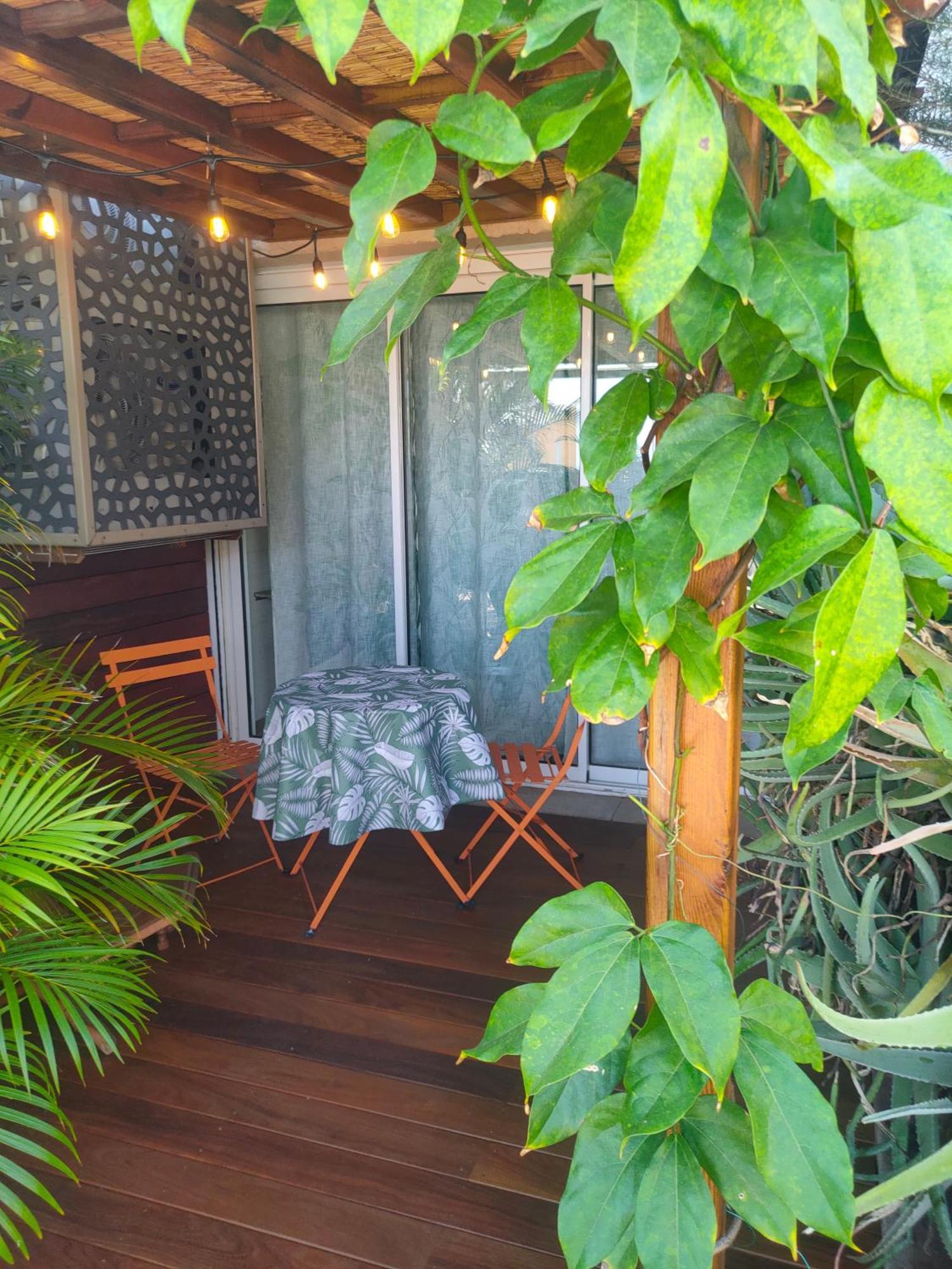 Au Claire De L'Eau Apartment Saint-Leu Ngoại thất bức ảnh